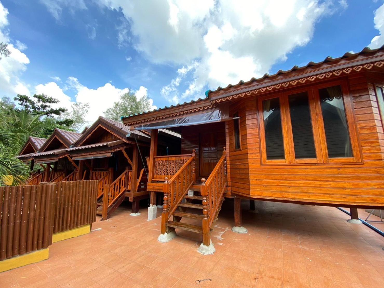 Ruan Mai Naiyang Beach Resort Nai Yang Экстерьер фото