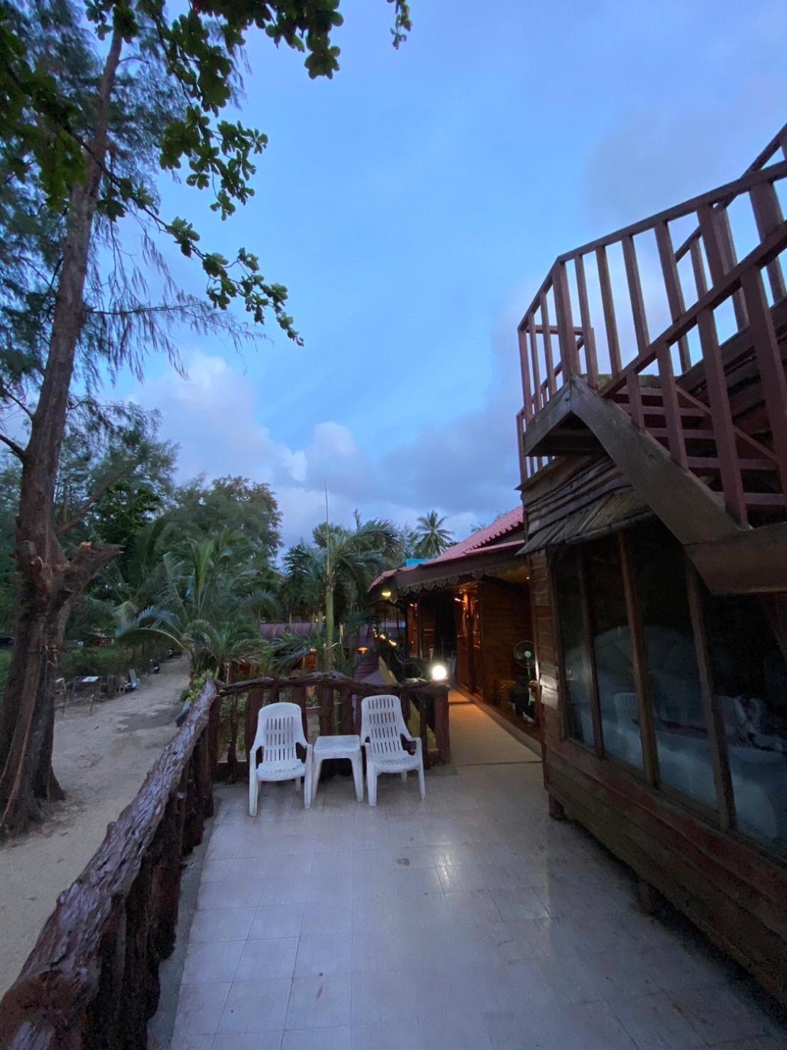 Ruan Mai Naiyang Beach Resort Nai Yang Экстерьер фото