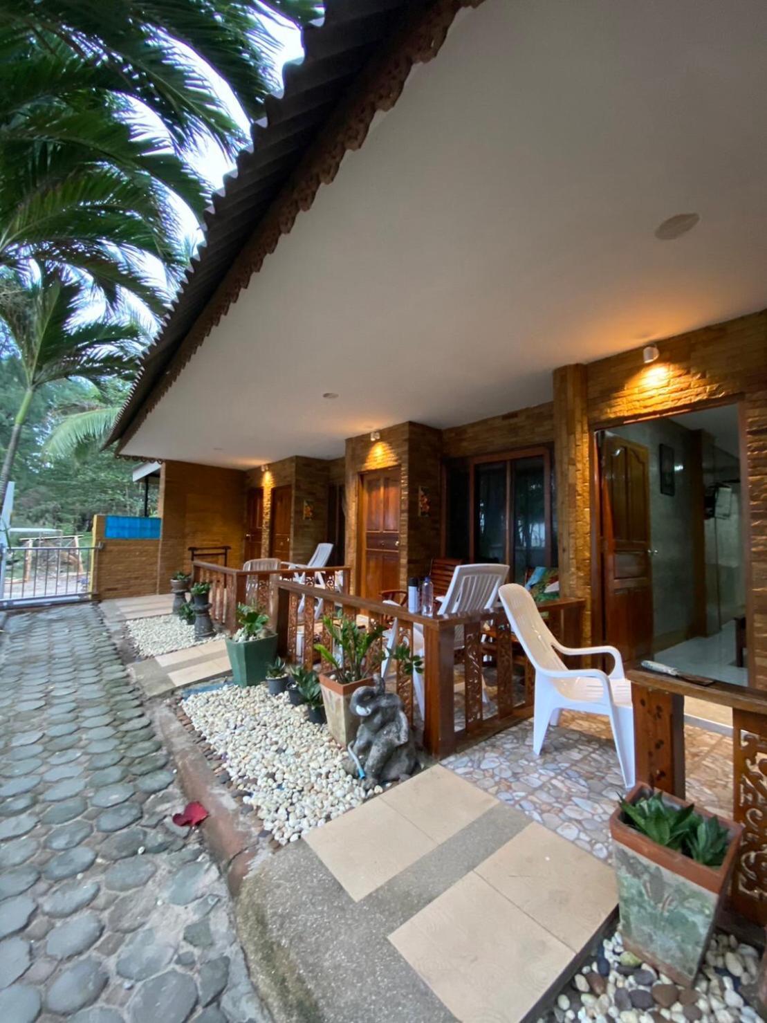 Ruan Mai Naiyang Beach Resort Nai Yang Экстерьер фото