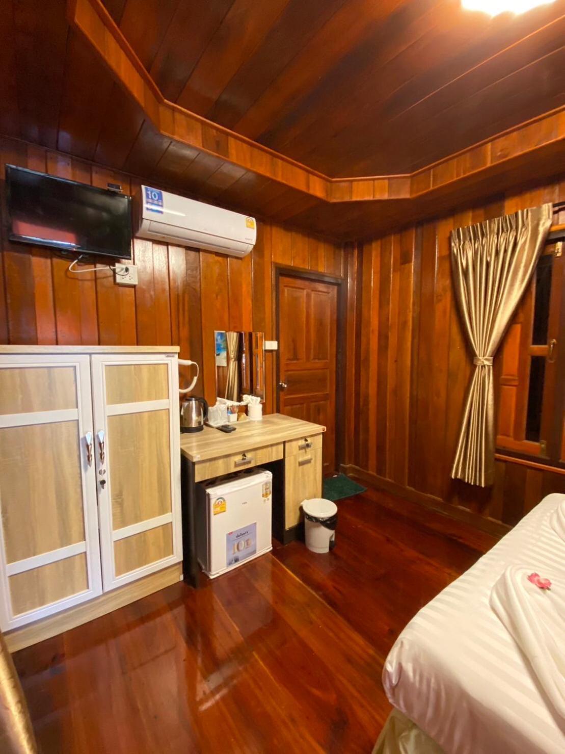 Ruan Mai Naiyang Beach Resort Nai Yang Экстерьер фото